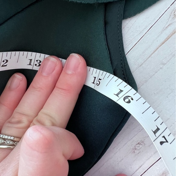 Betsy and Adam Shoulder Ruffle Sheath Scuba Dress in Green size 4 - Picture 12 of 15